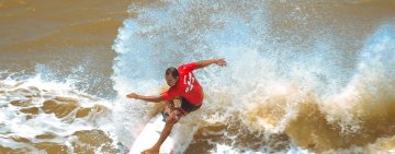 Slake Surf Classic anima fim de semana na praia de Farol de São Tomé